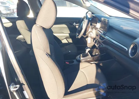 2019 Kia Forte S z USA, uszkodzony, nr VIN 3KPF34AD6KE036375